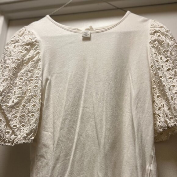 White Puff Sleeve Eyelet Lace Top – Women’s Medium - Picture 3 of 4